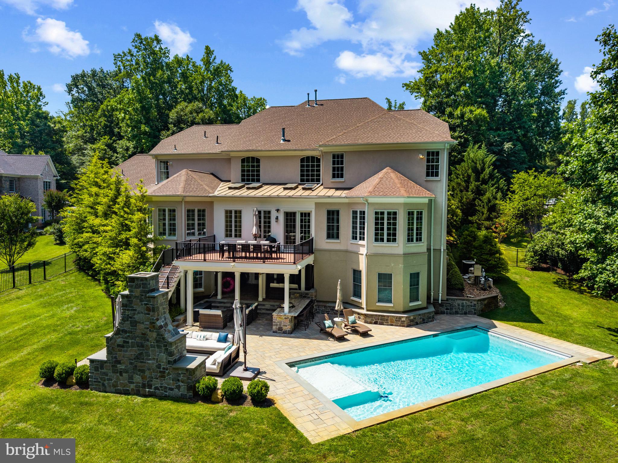 1614 ANNESLEY COURT