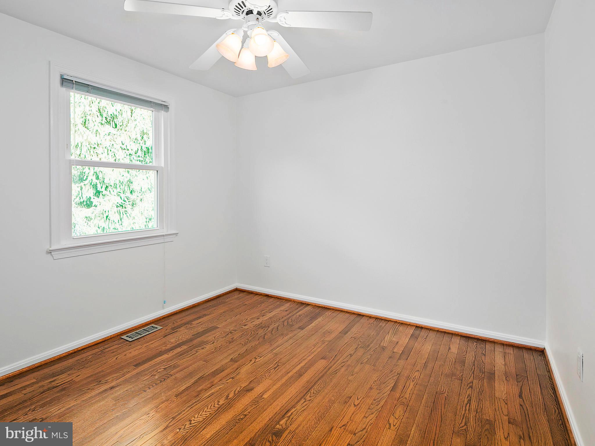 FOX MILL ESTATES - Residential