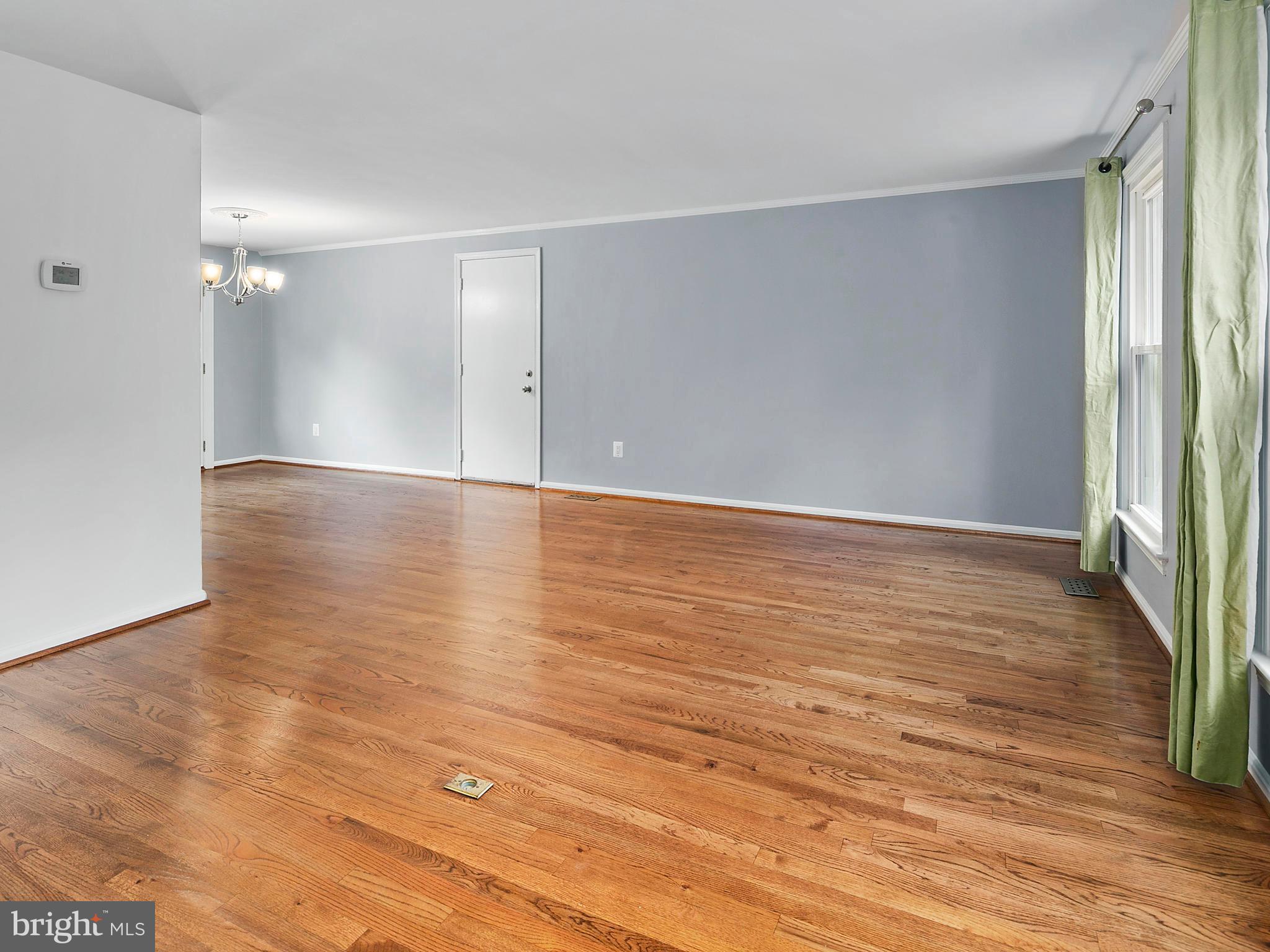 FOX MILL ESTATES - Residential