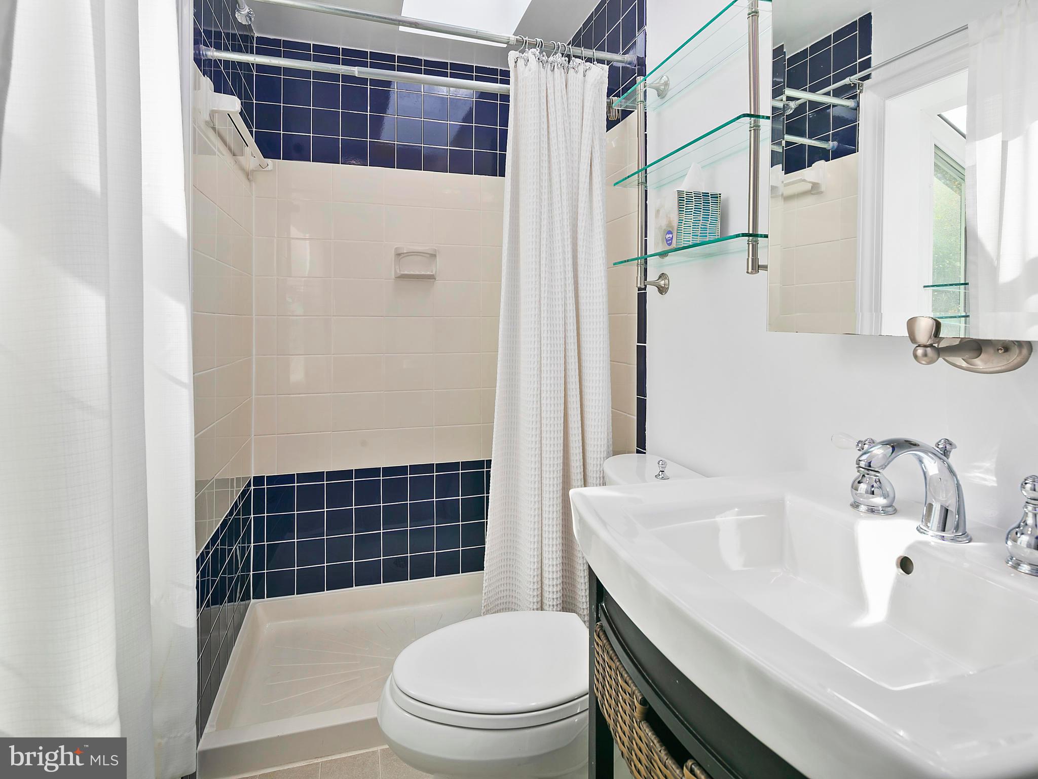 FOX MILL ESTATES - Residential