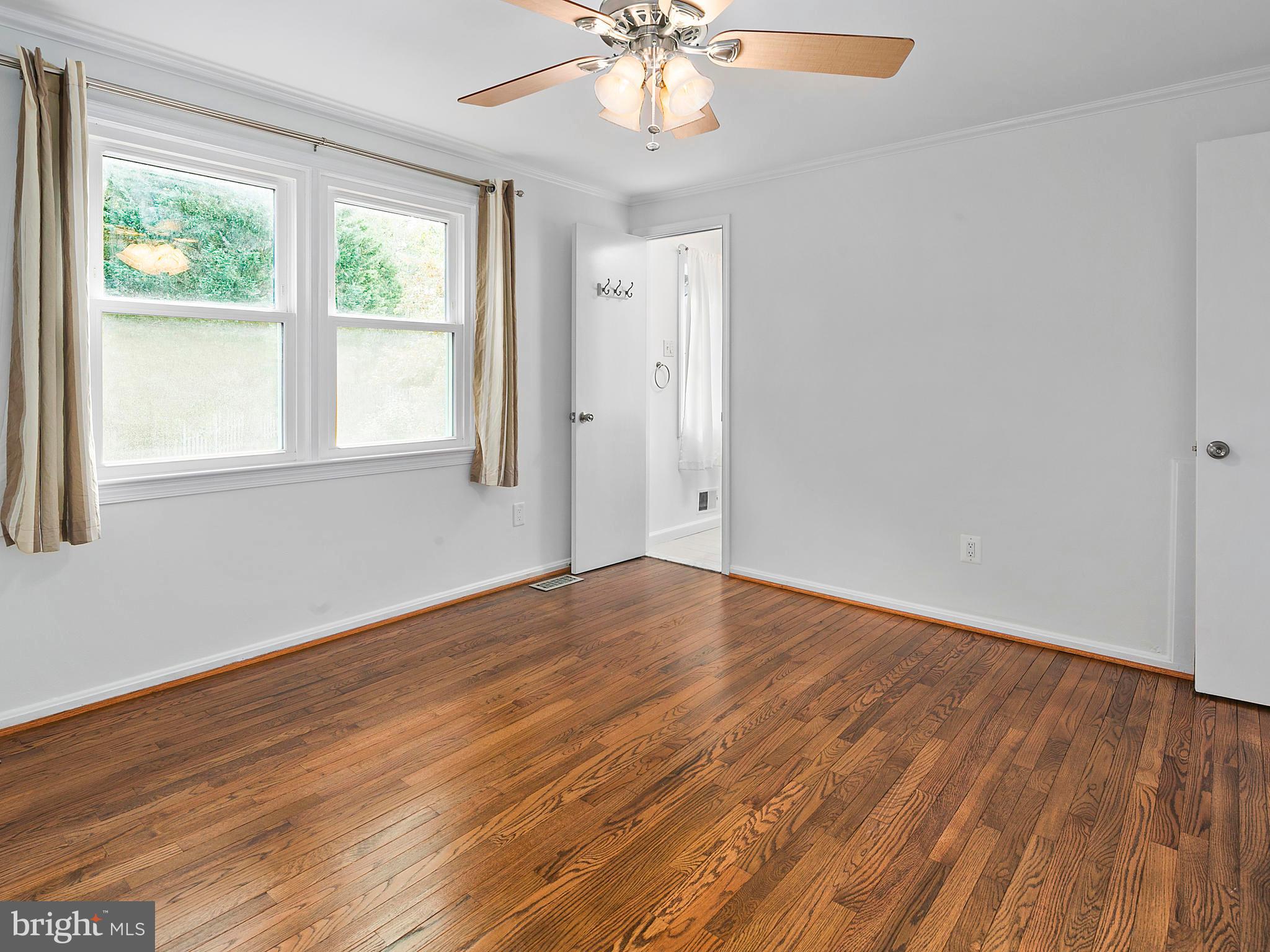 FOX MILL ESTATES - Residential