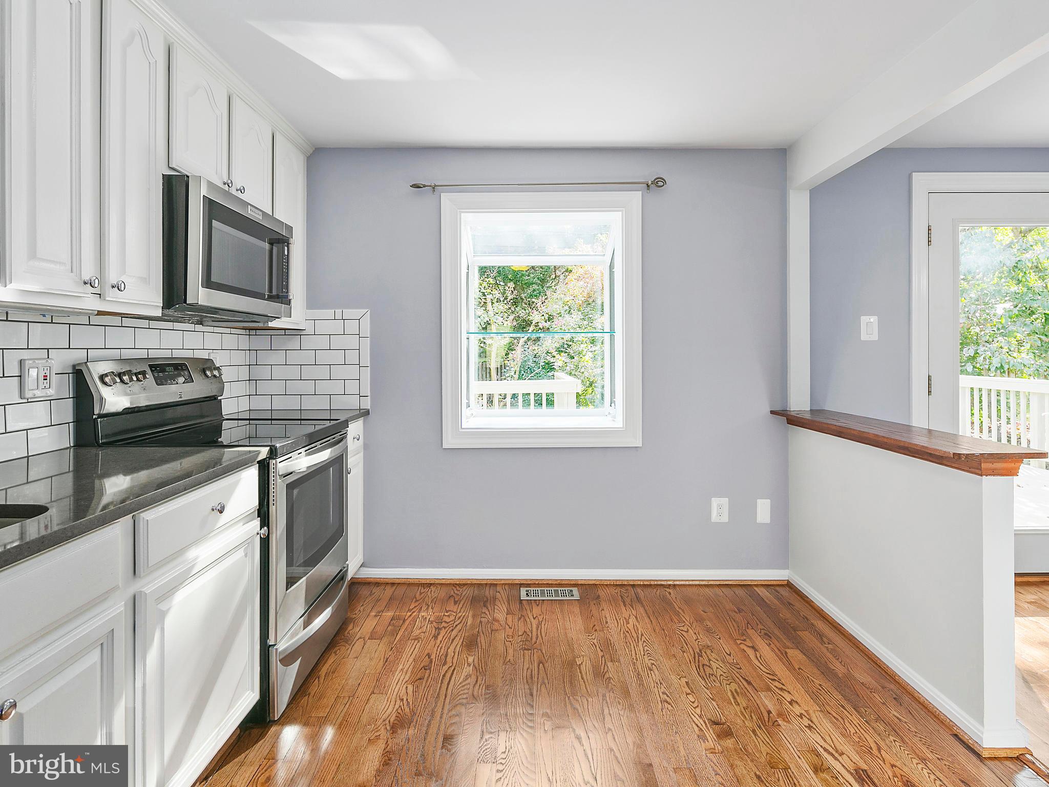 FOX MILL ESTATES - Residential