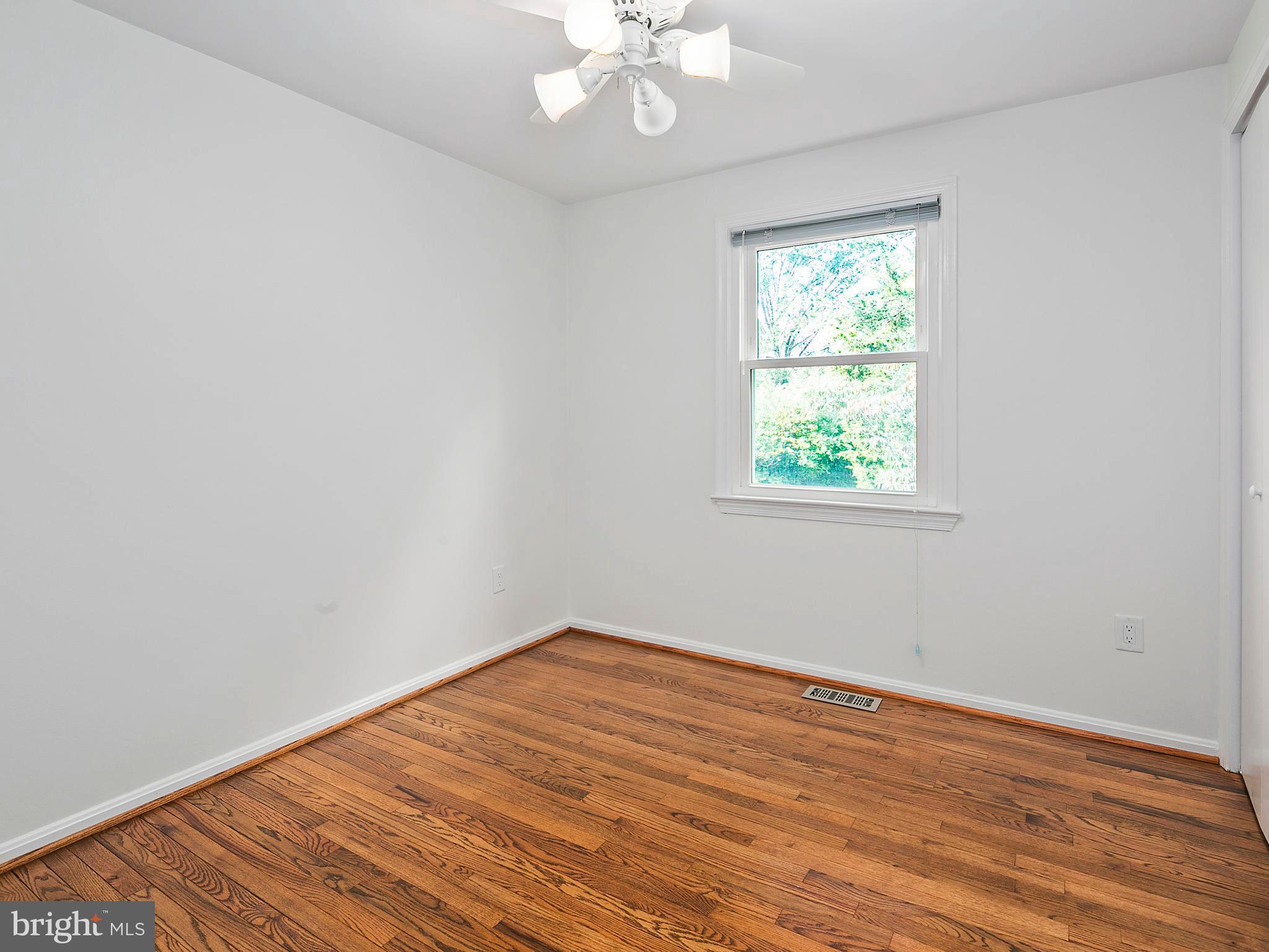 FOX MILL ESTATES - Residential