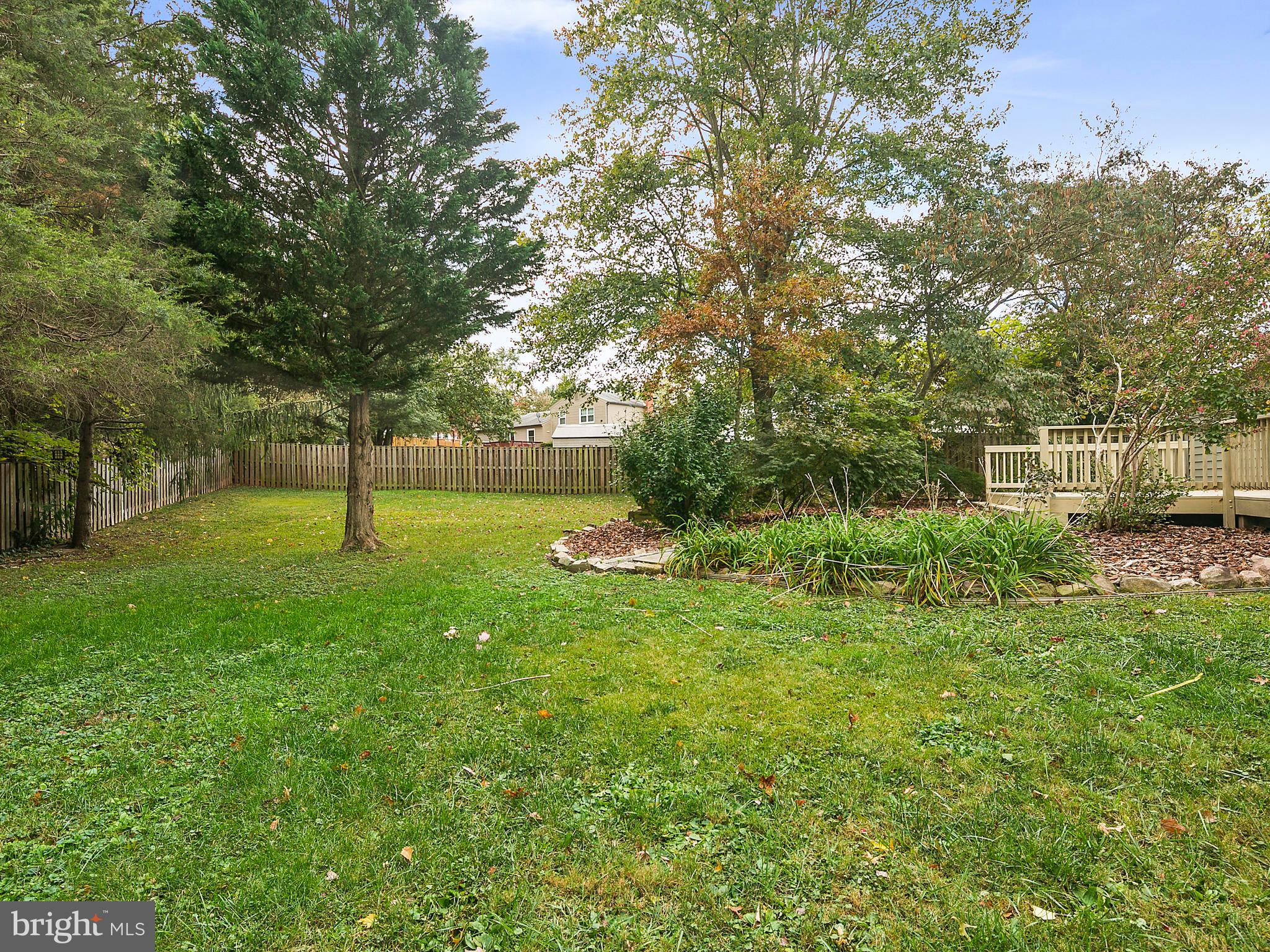 FOX MILL ESTATES - Residential