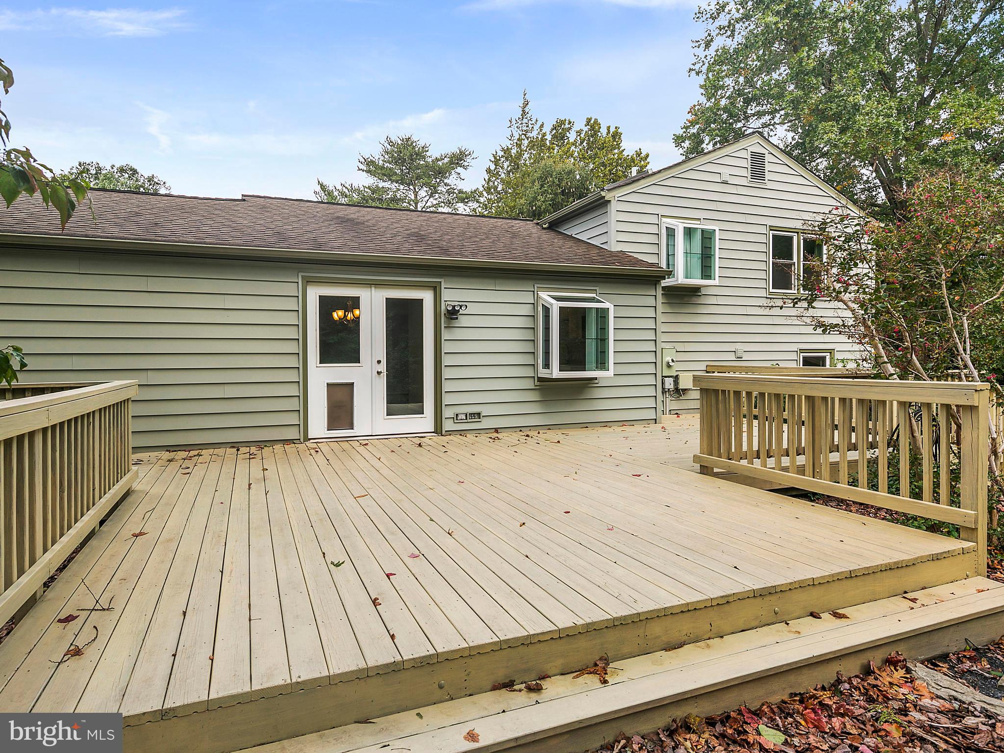 FOX MILL ESTATES - Residential