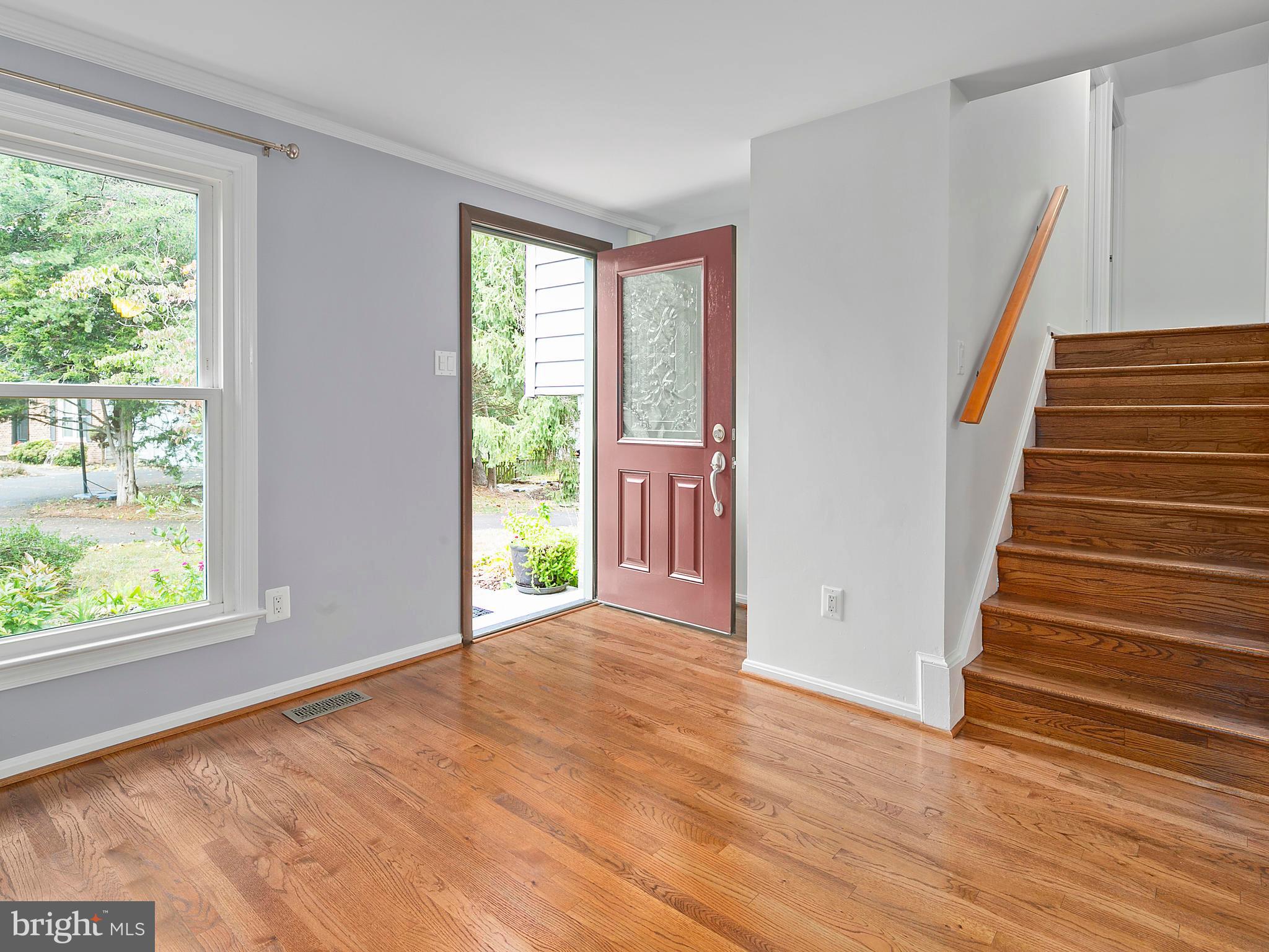 FOX MILL ESTATES - Residential