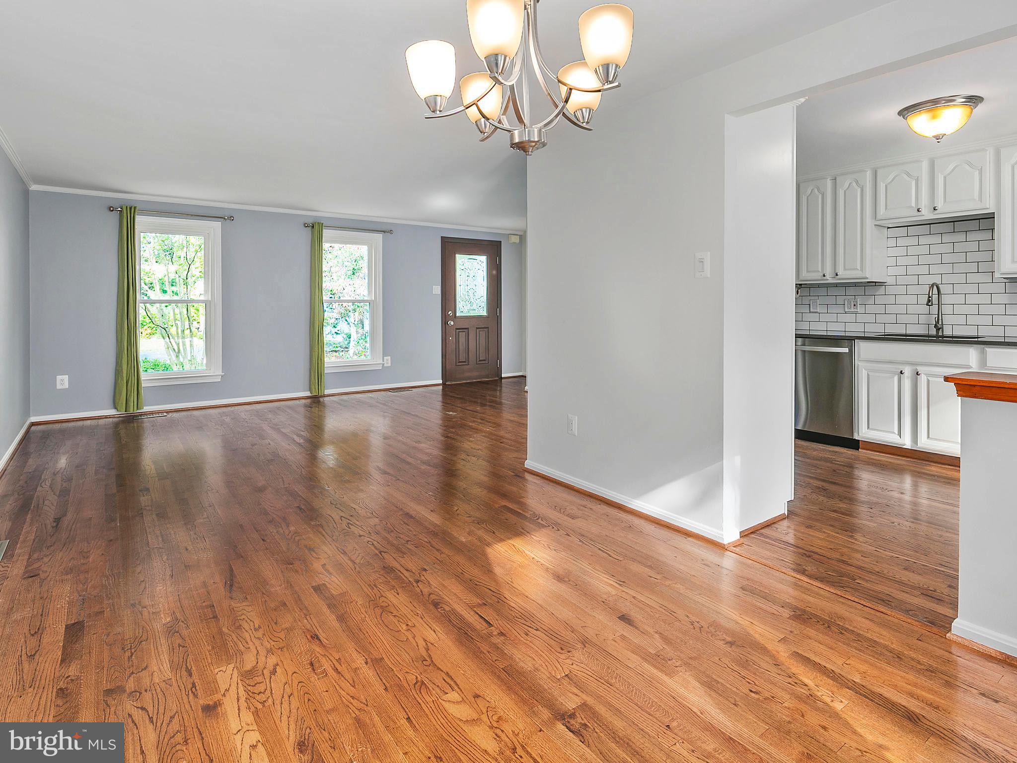 FOX MILL ESTATES - Residential