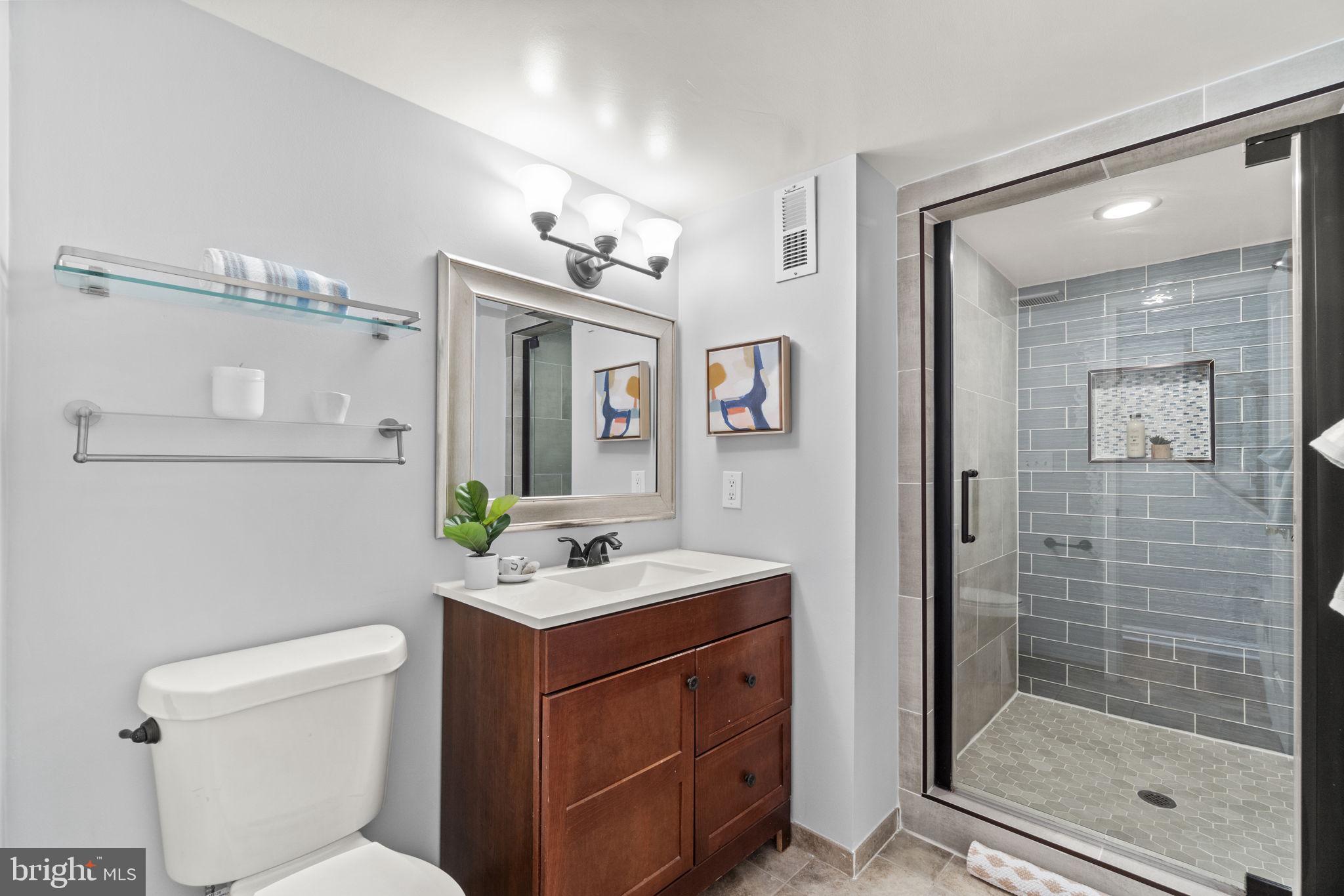 AVONDALE GROVE - Residential