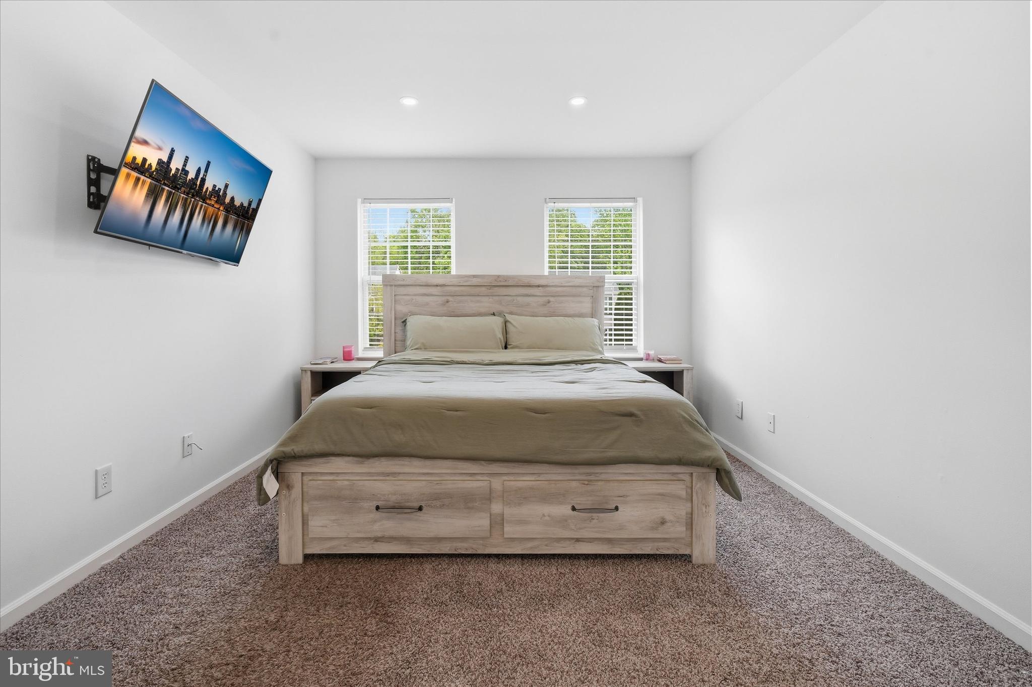 WOODLAND VILLAGE - Residential
