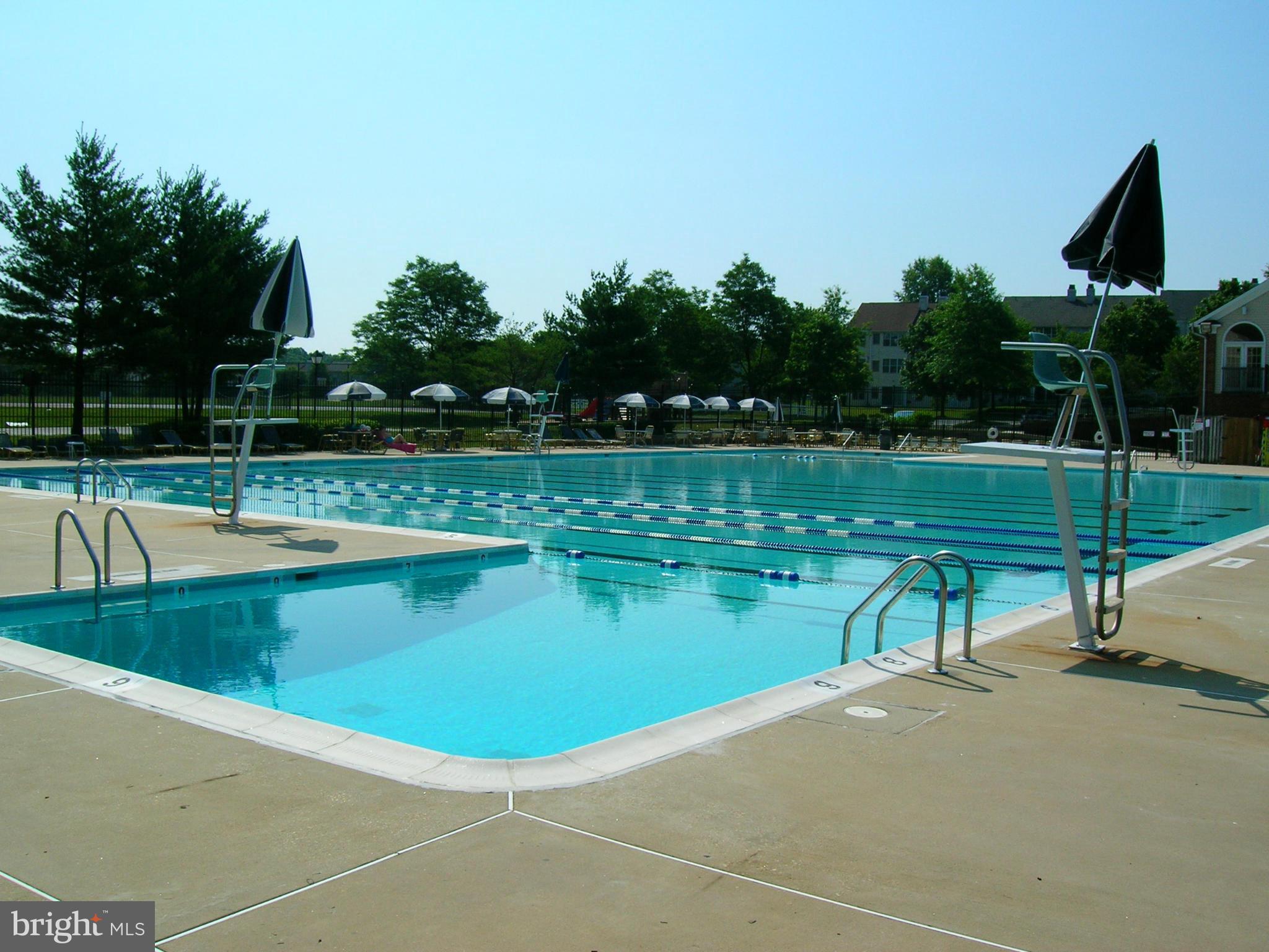 LONGMEAD - Residential