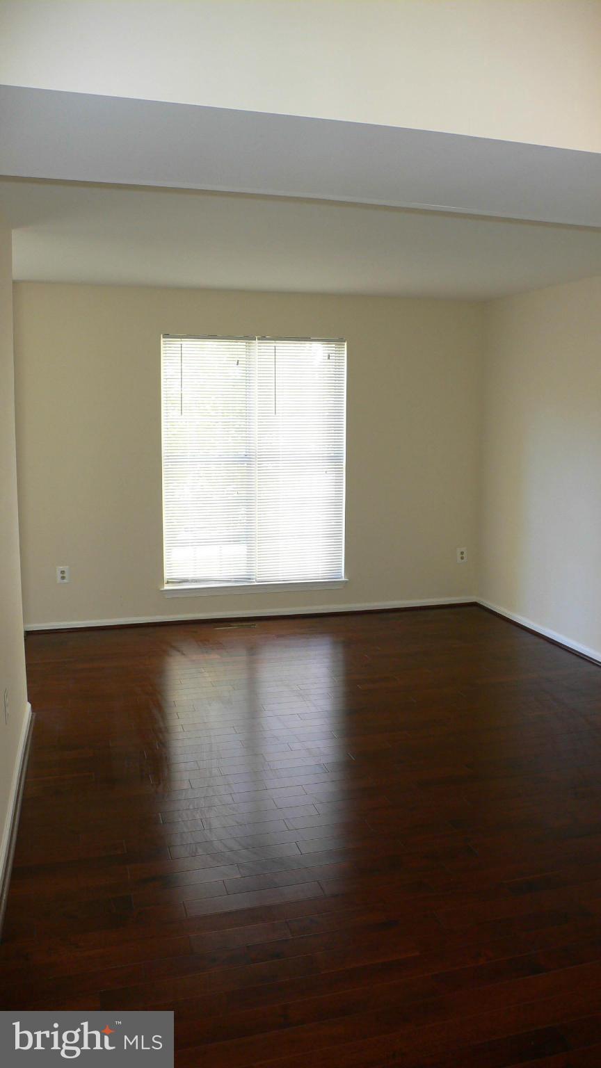 LONGMEAD - Residential