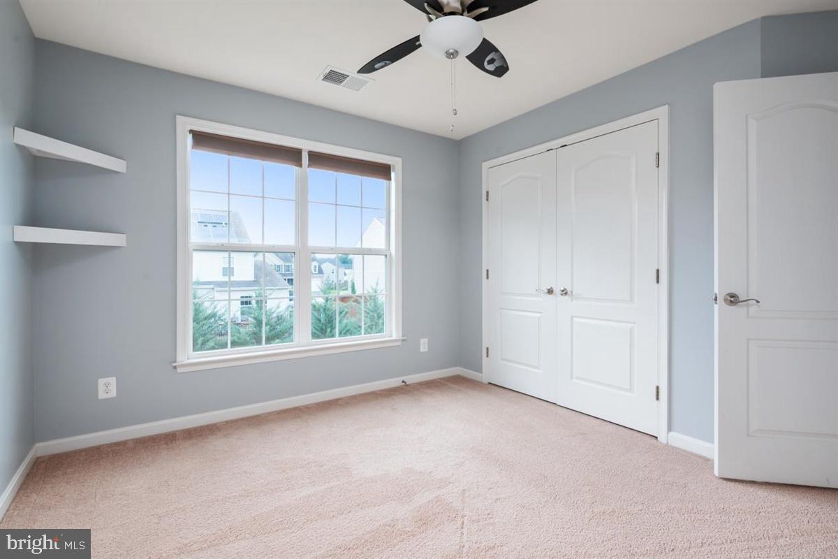 NORTH BROOK - Residential