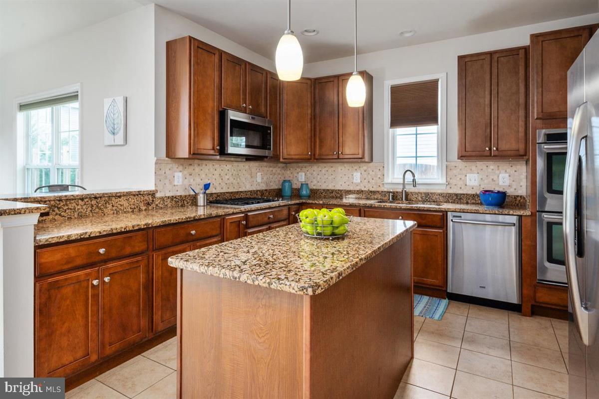 NORTH BROOK - Residential