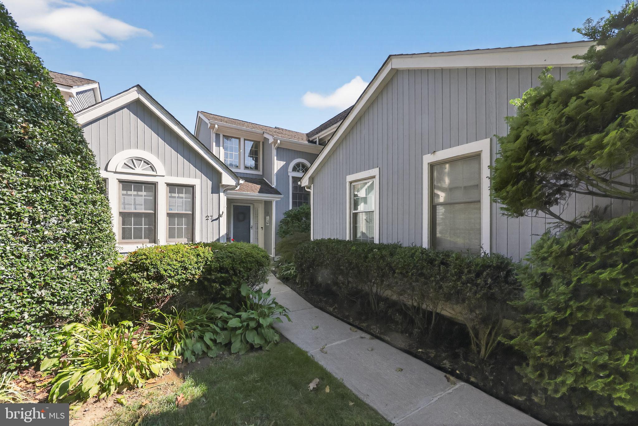 SOMERSET LAKE - Residential