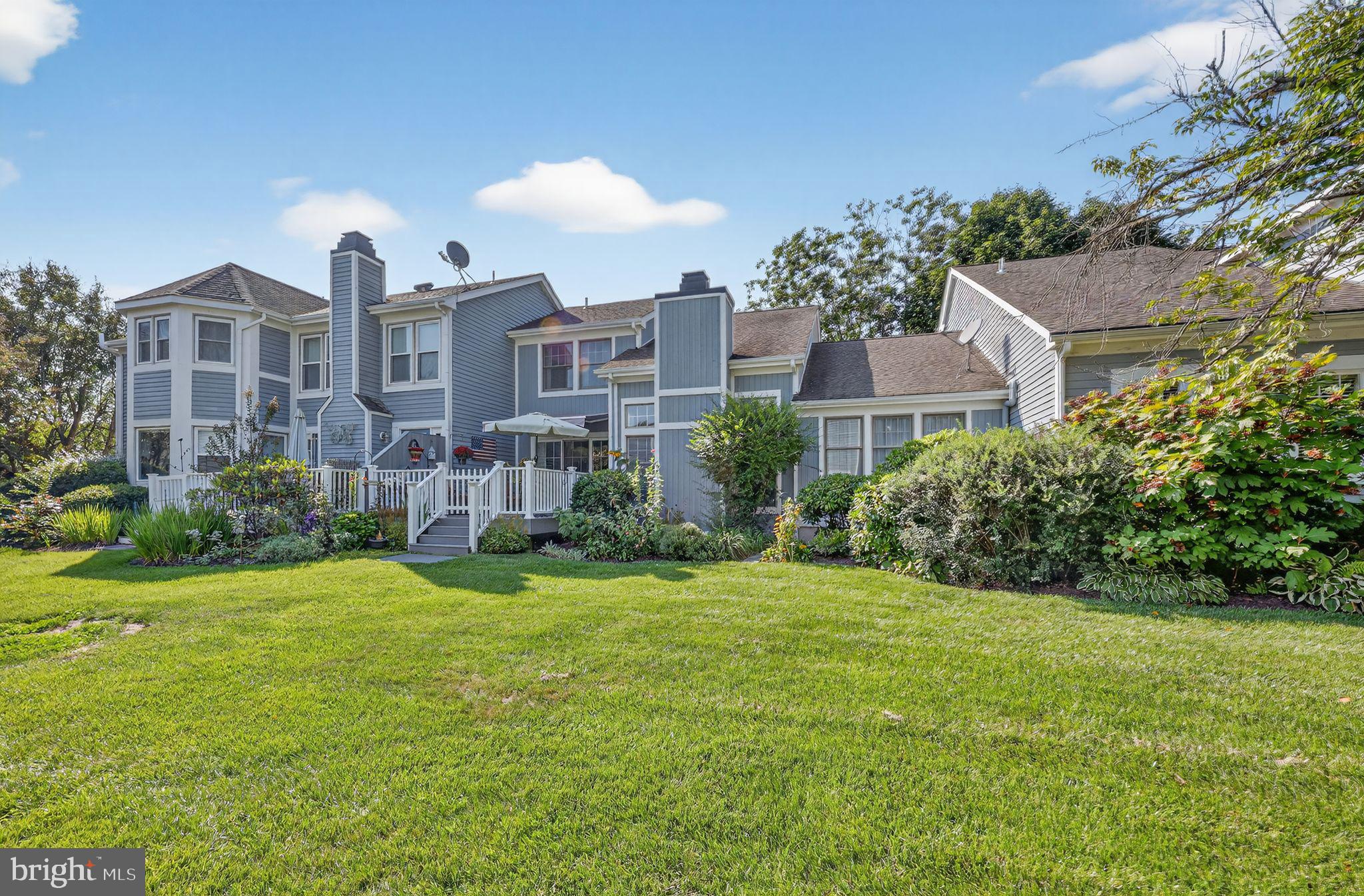 SOMERSET LAKE - Residential