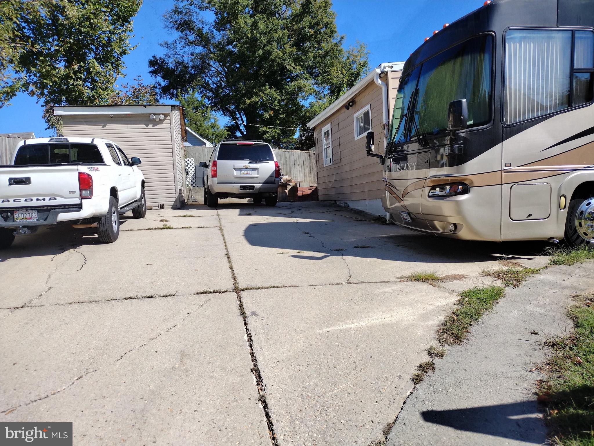 ARUNDEL - Residential