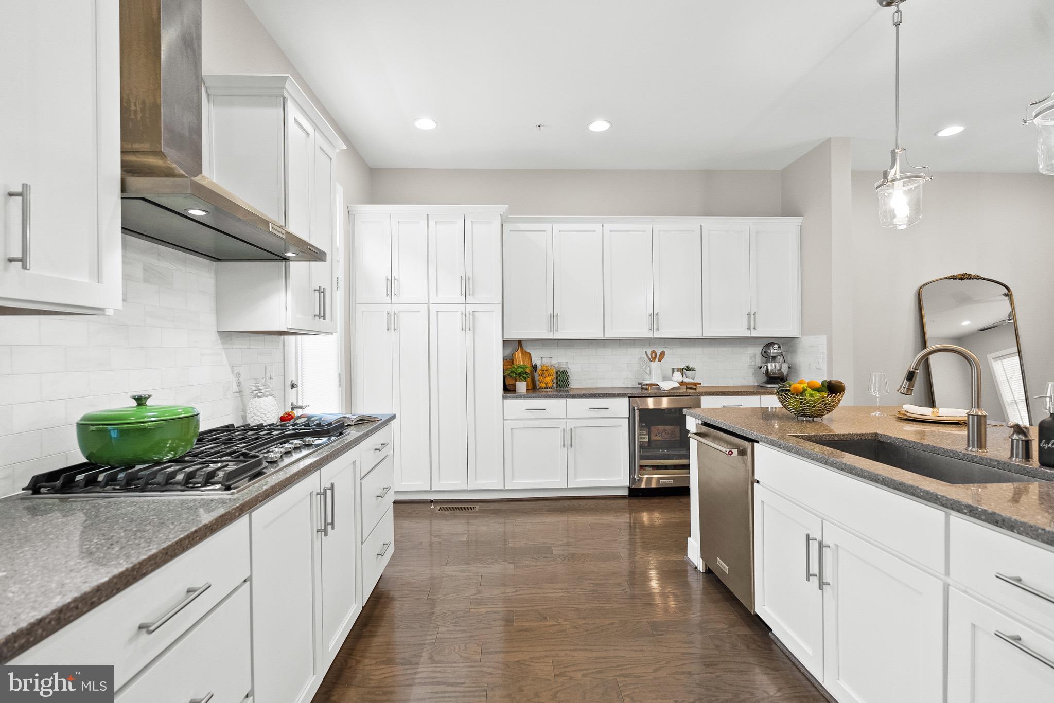 POTOMAC YARD - Residential