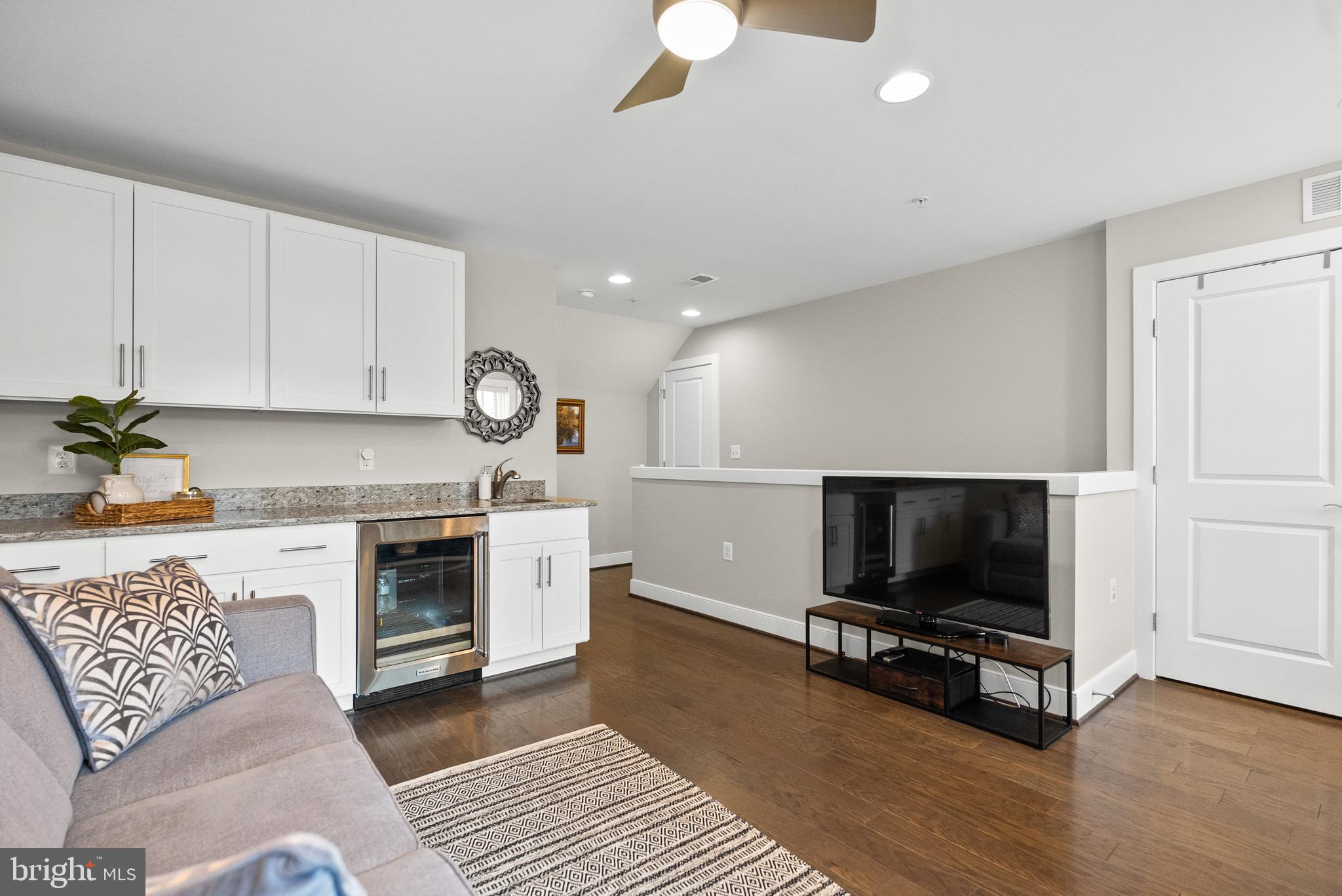 POTOMAC YARD - Residential