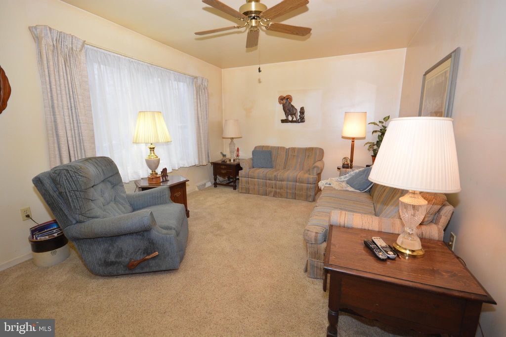 Photo of 911 MAURICE CIR, STEVENS, PA 17578 (MLS # PALA2028756)