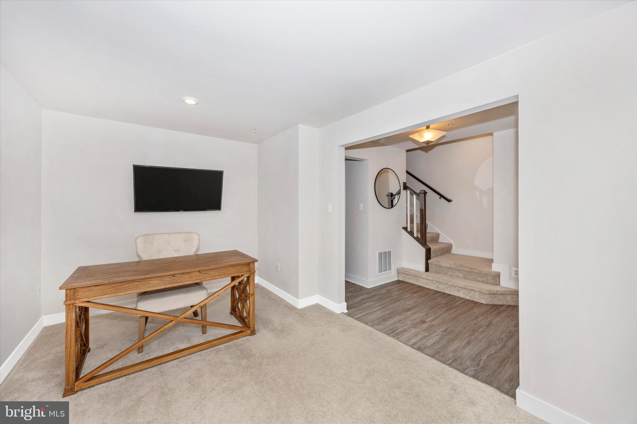 5824 PECKING STONE STREET