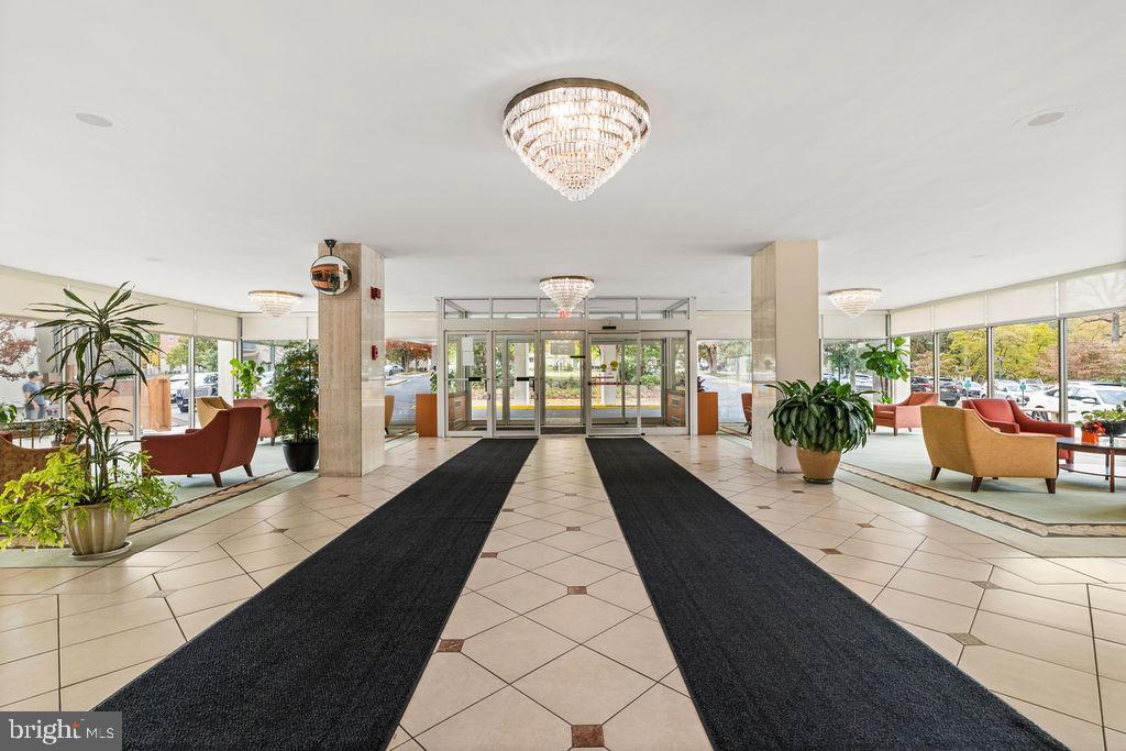 GROSVENOR PARK - Residential Lease