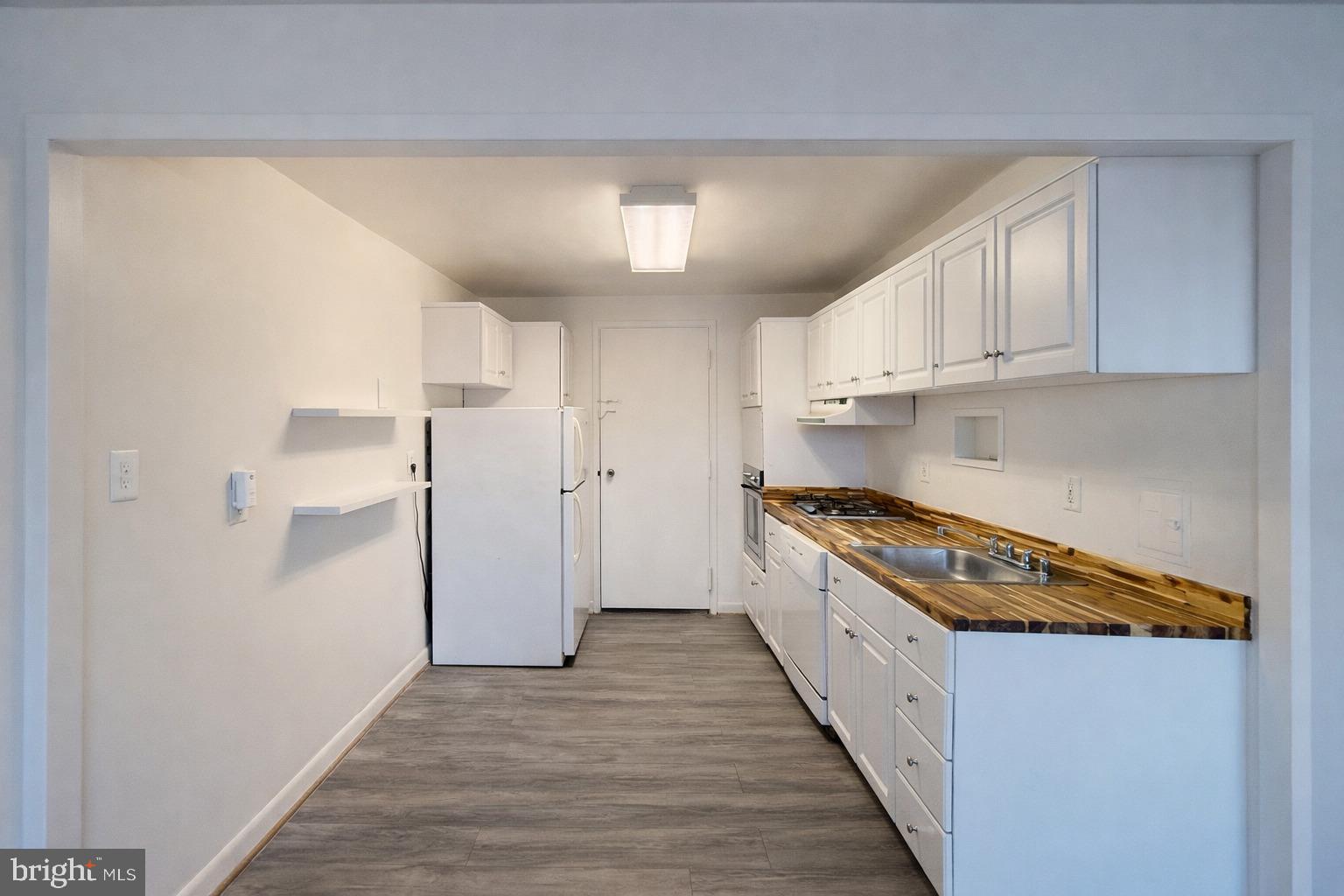 GROSVENOR PARK - Residential Lease