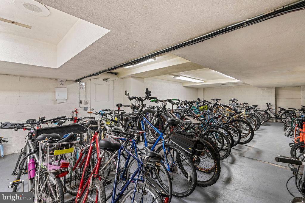 GROSVENOR PARK - Residential Lease