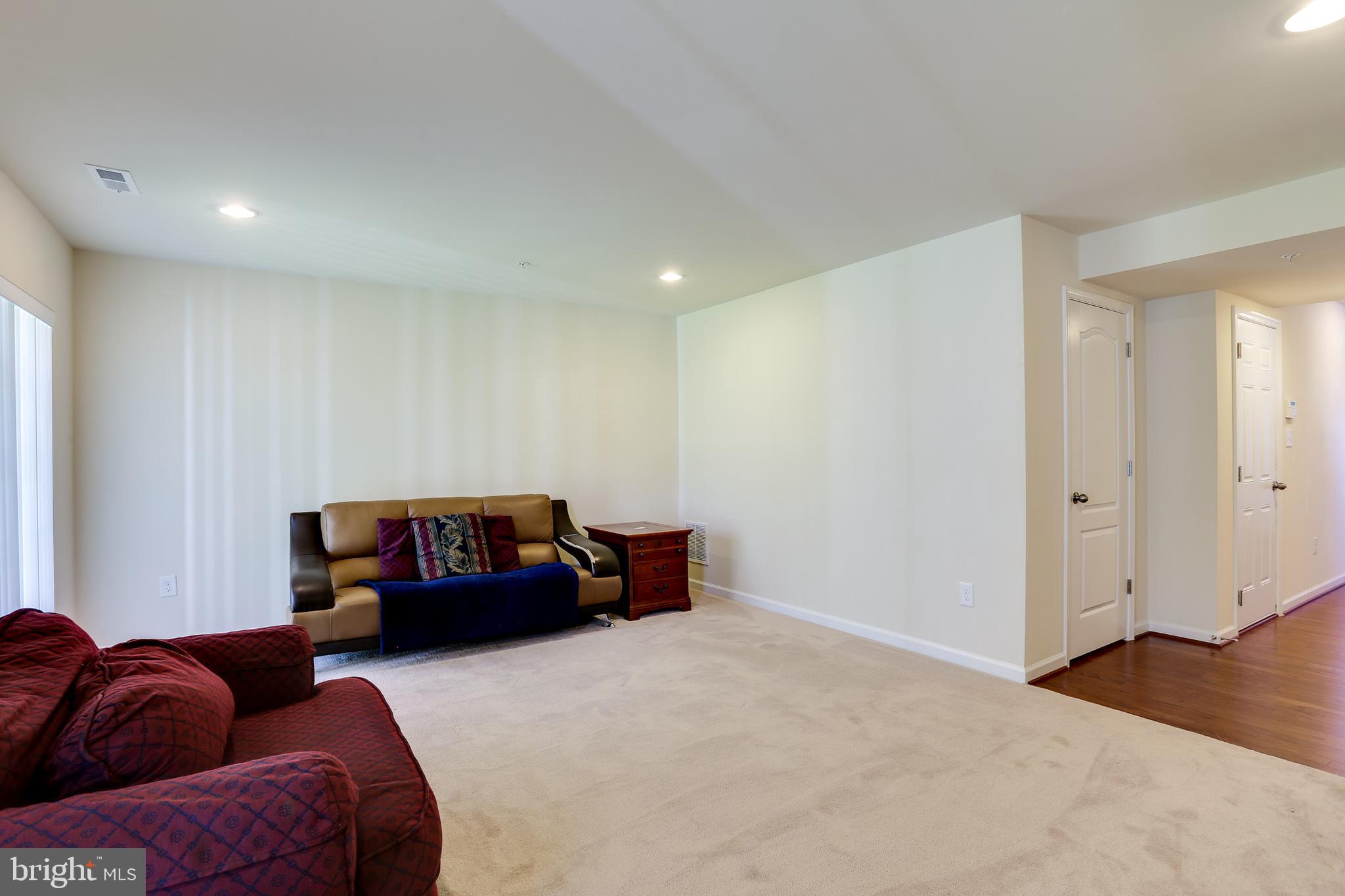 BLUE STREAM - Residential