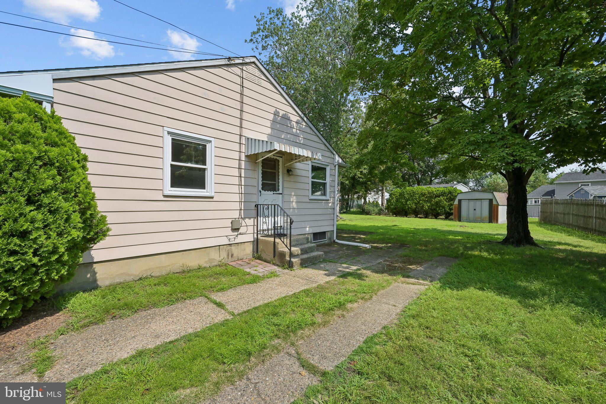 323 JUNIATA AVENUE