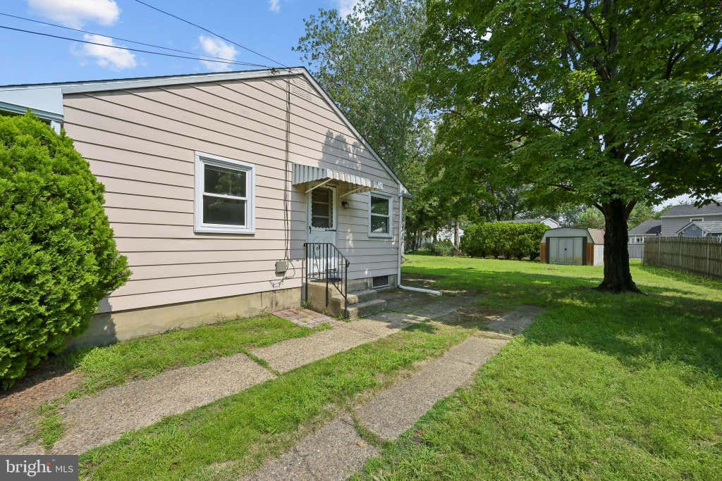 Photo of 323 Juniata Avenue, DELRAN, NJ 08075 (MLS # NJBL2118338)