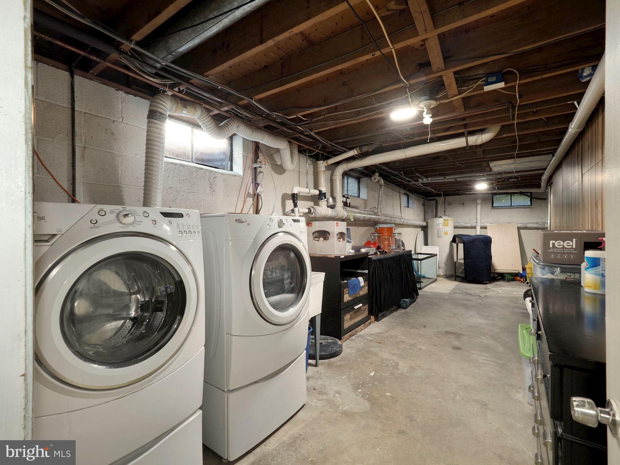 MID COUNTY VIEW - Residential