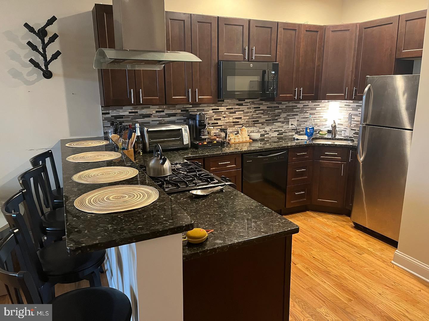 PASSYUNK SQUARE - Residential Lease