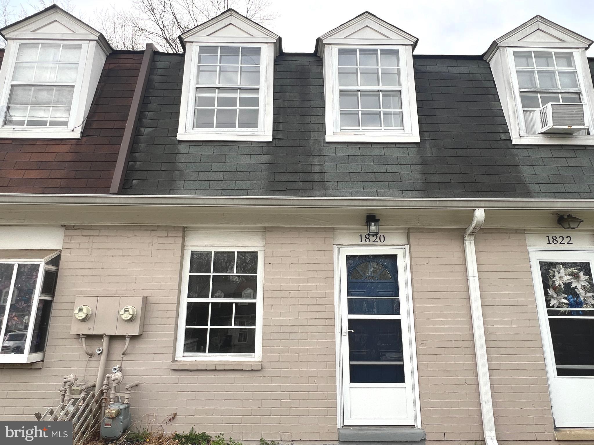 WINDMILL SQUARE - Residential Lease