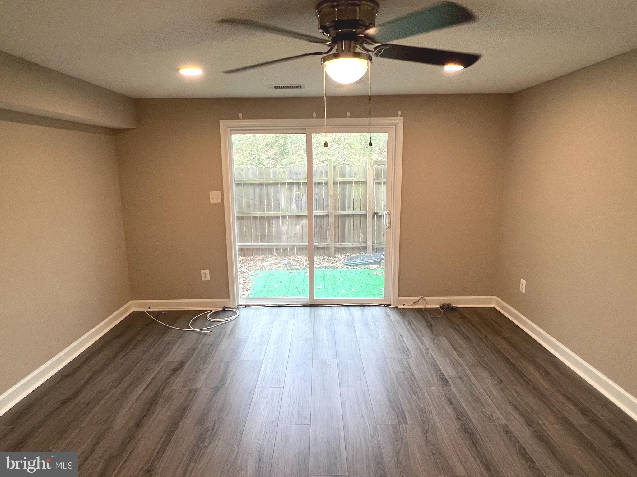 WINDMILL SQUARE - Residential Lease