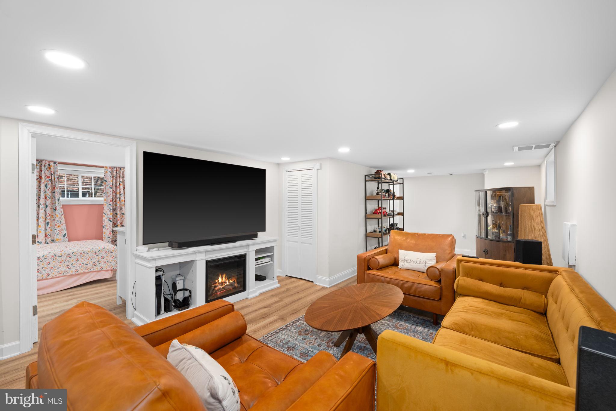 DEL RAY - Residential