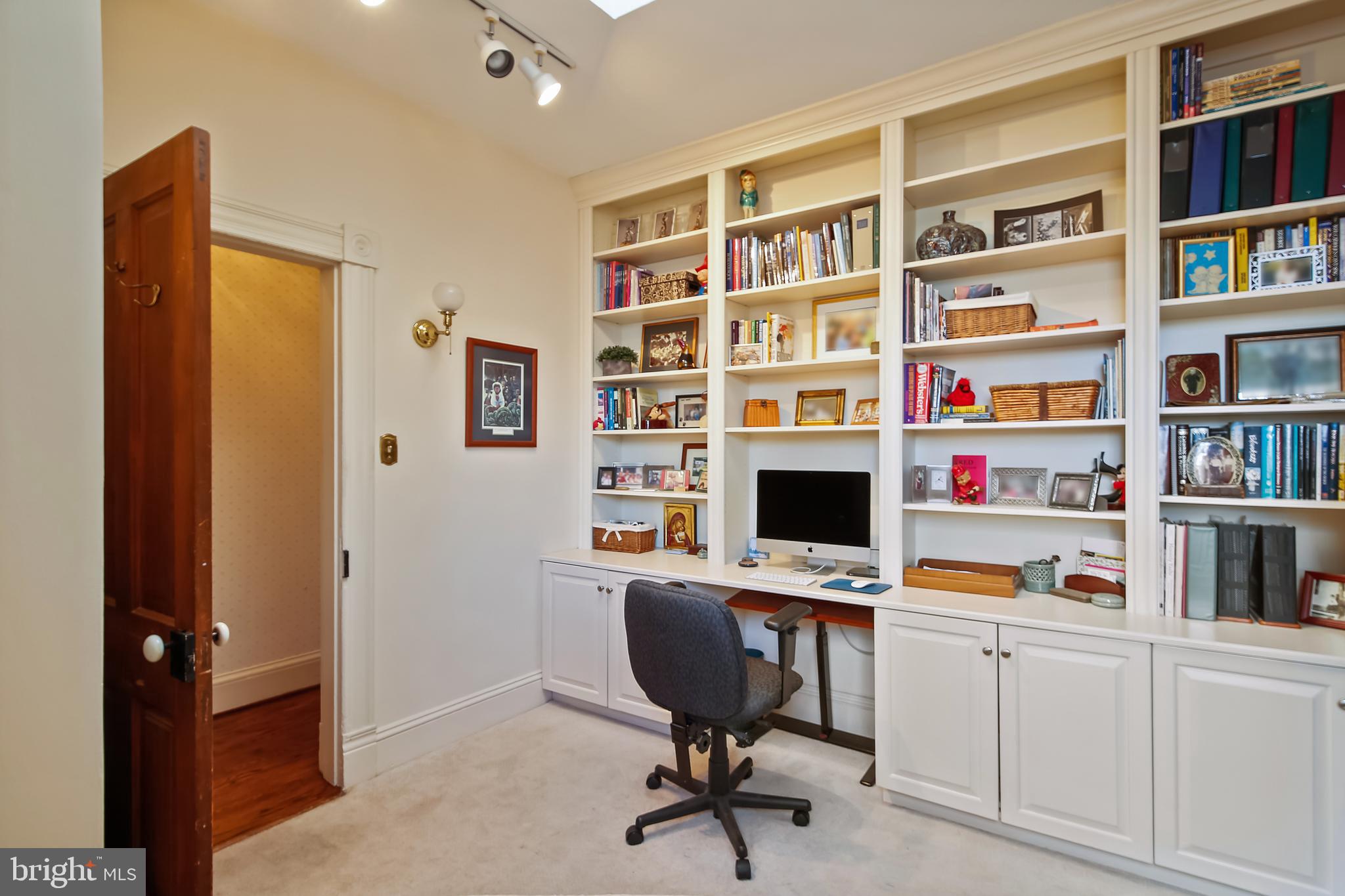 CARRIAGE WORKS - Residential