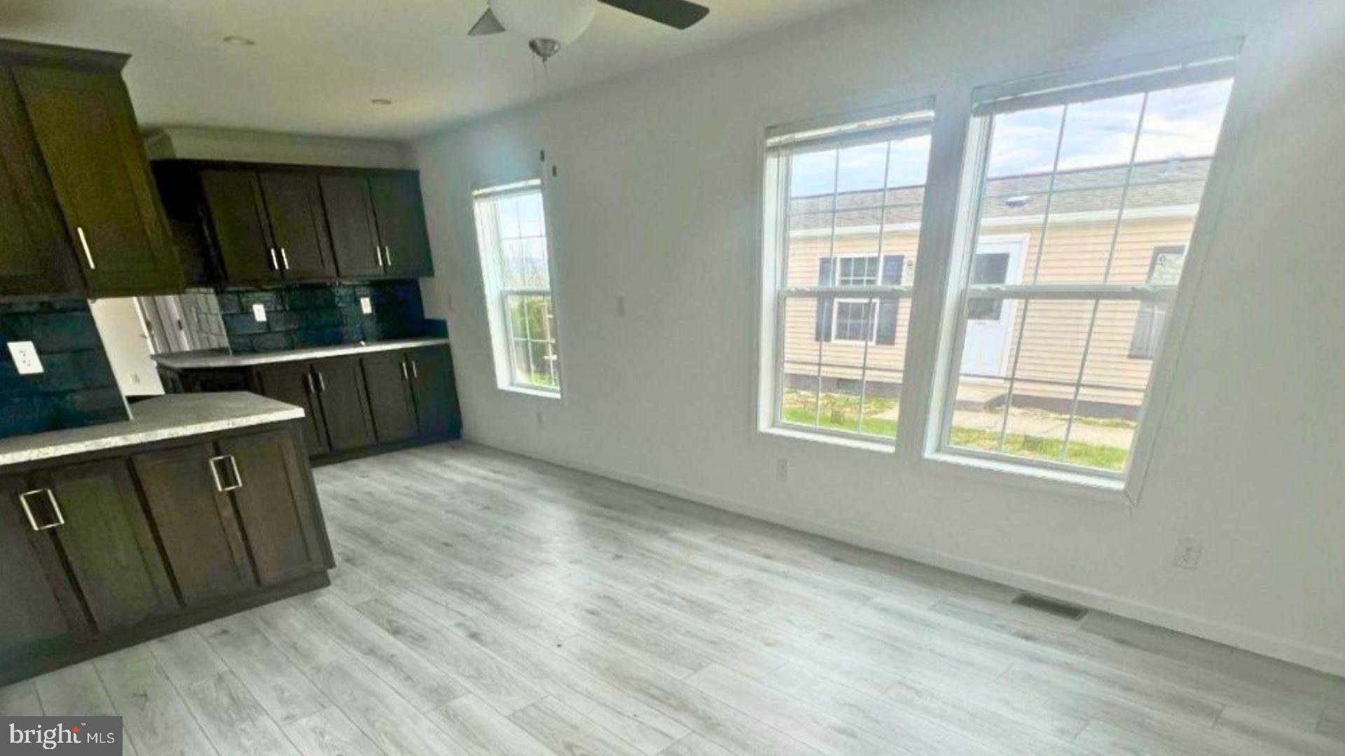 3 MOUNTAIN VIEW