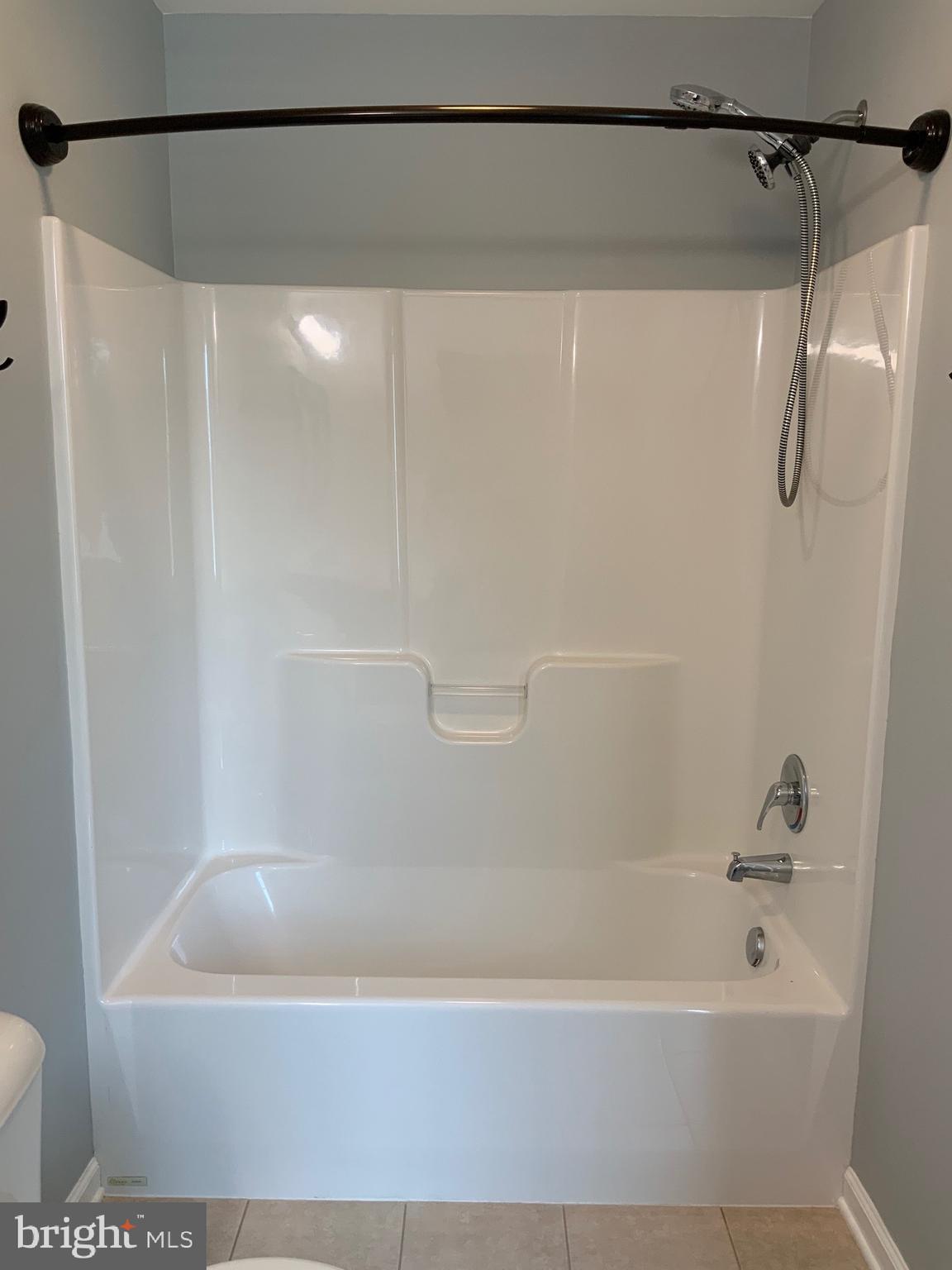 PRINCETON SHOALS - Residential Lease