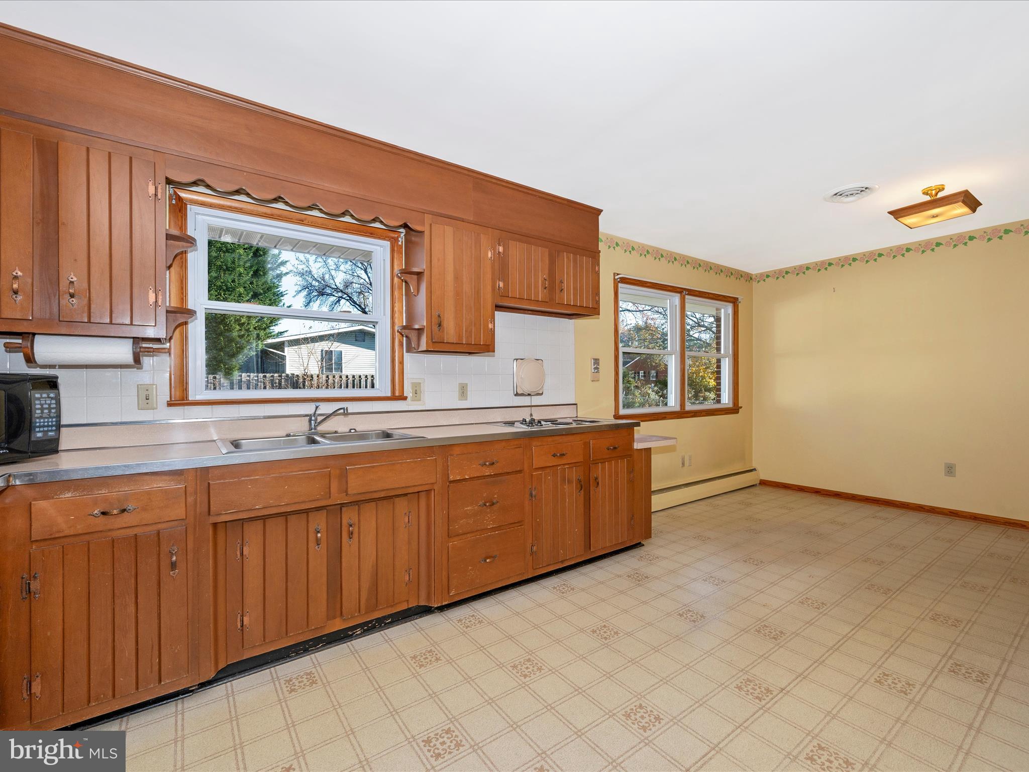 MIDDLETOWN - Residential