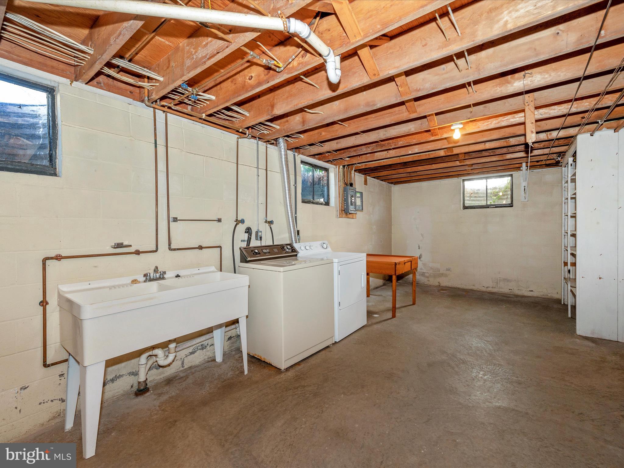 MIDDLETOWN - Residential