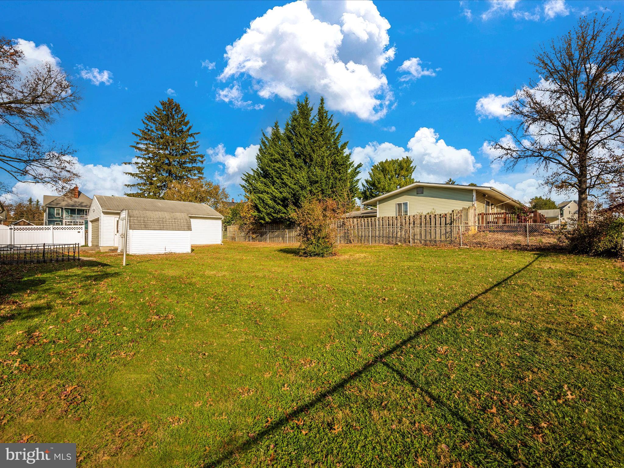 MIDDLETOWN - Residential