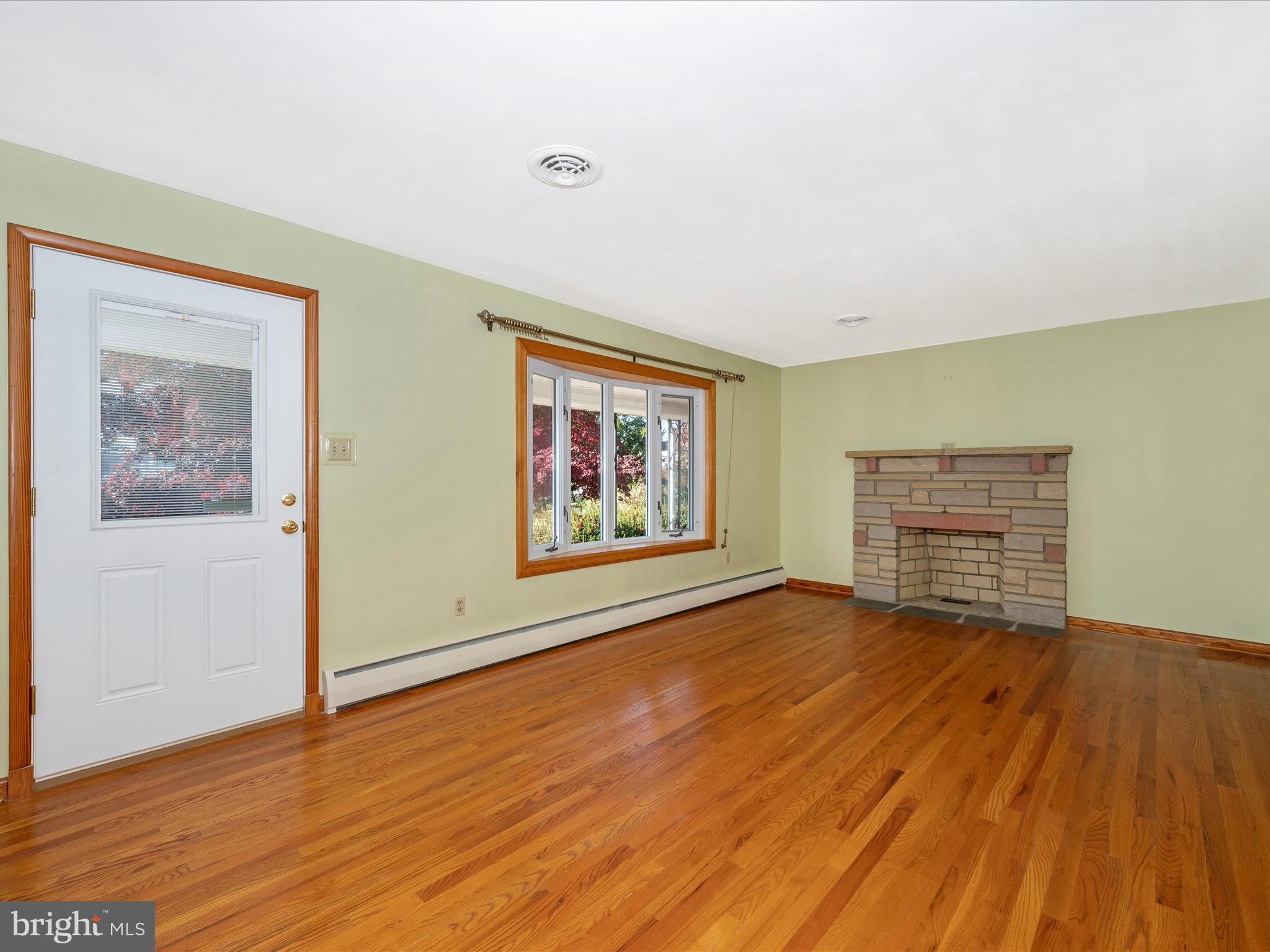 MIDDLETOWN - Residential