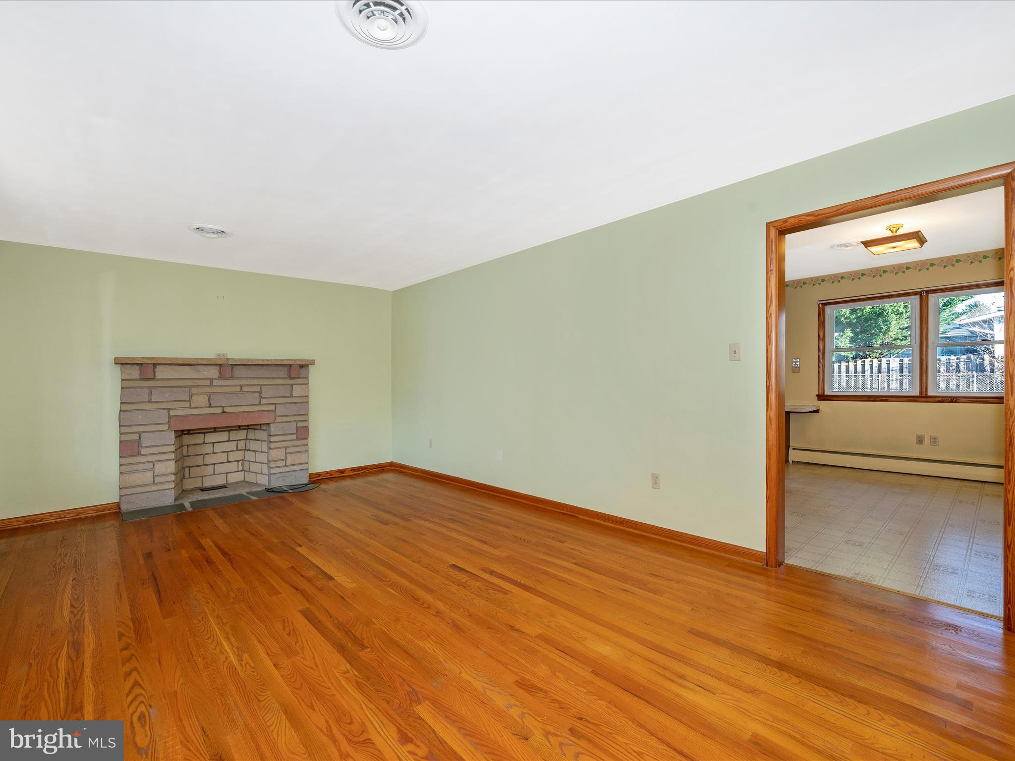 MIDDLETOWN - Residential