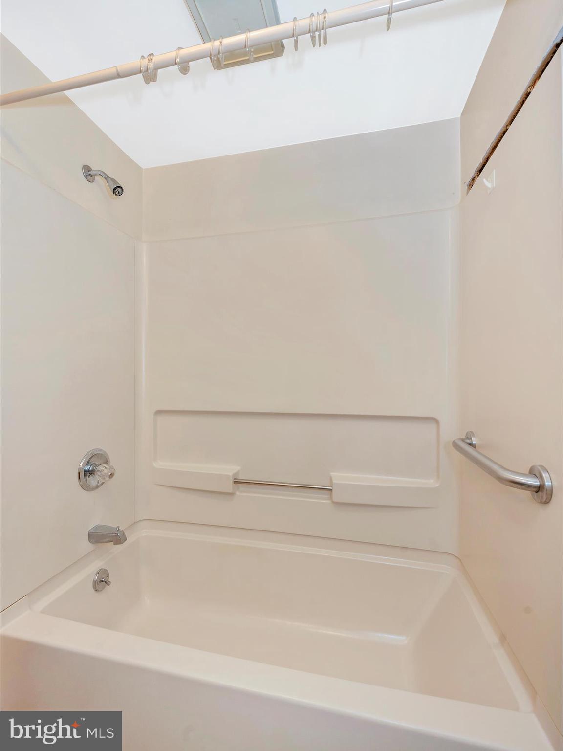 MIDDLETOWN - Residential