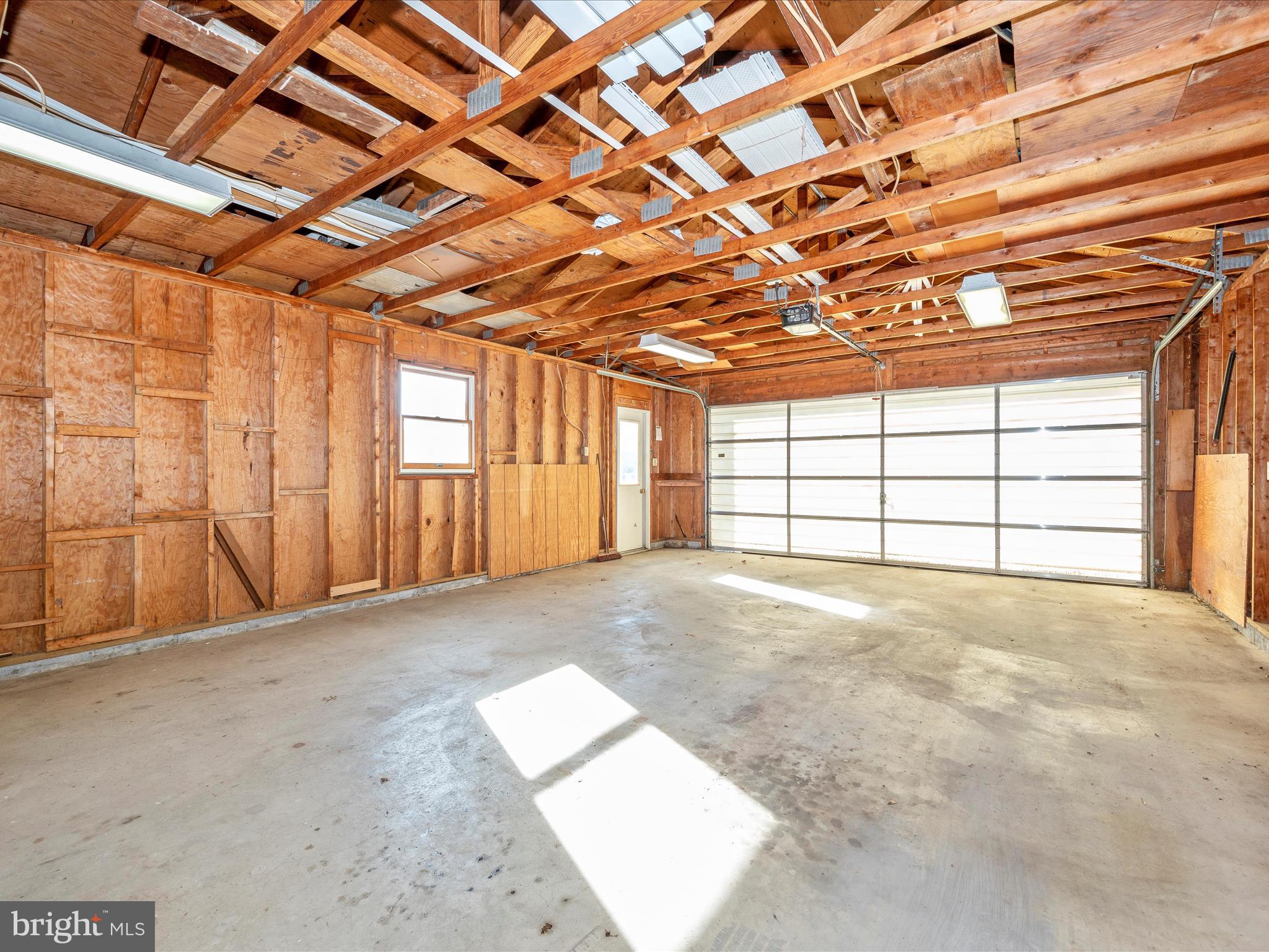 MIDDLETOWN - Residential