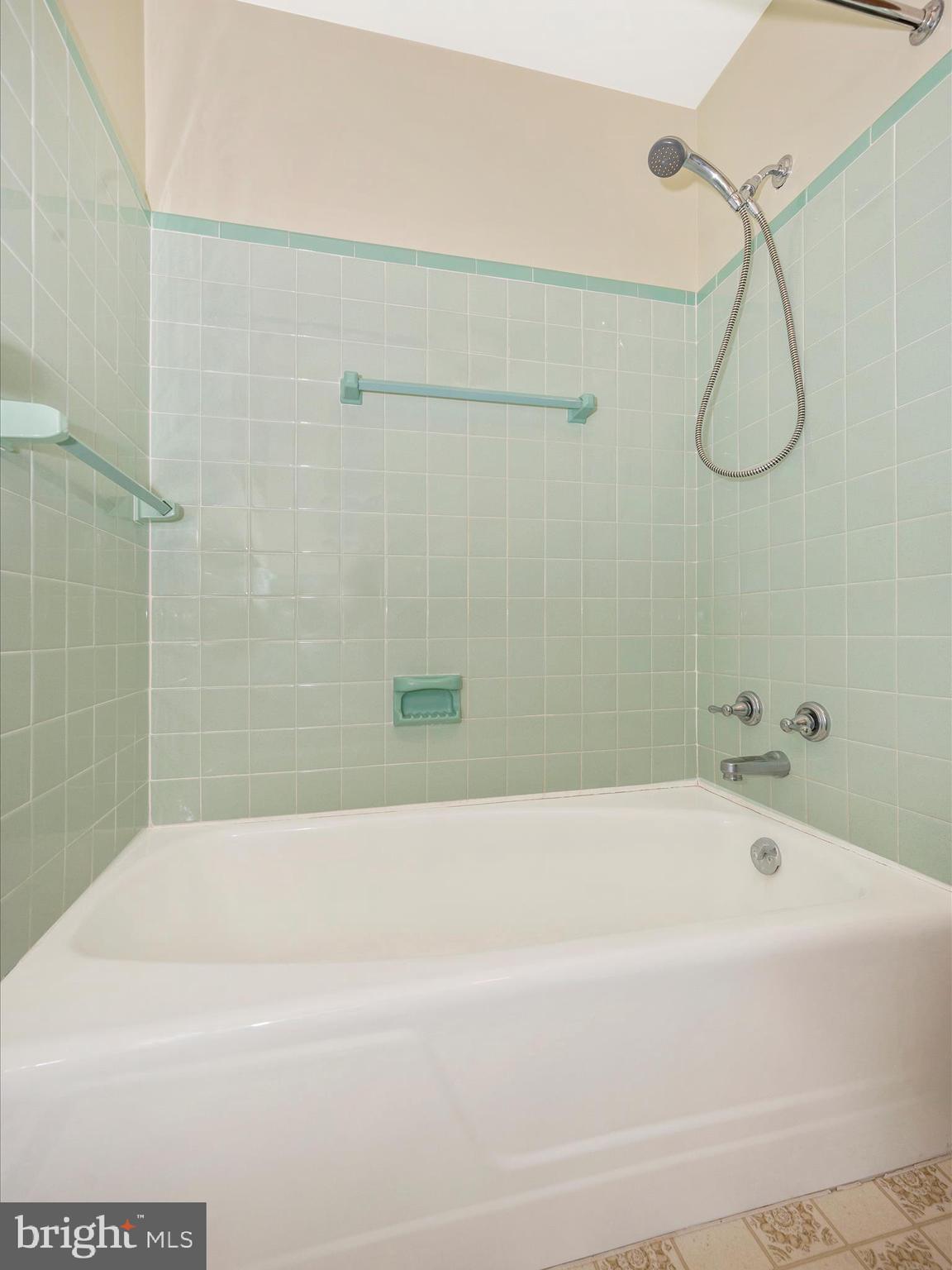 MIDDLETOWN - Residential