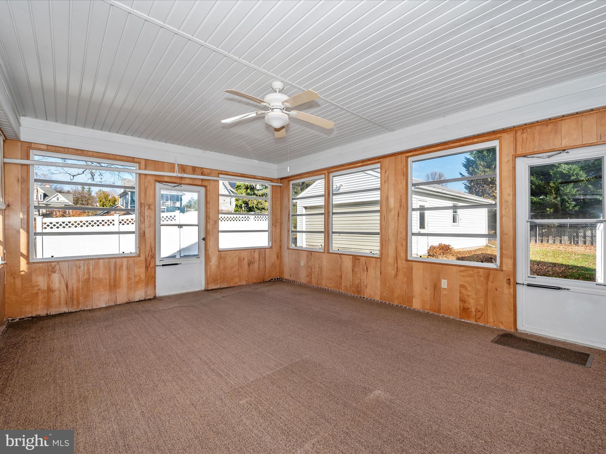 MIDDLETOWN - Residential