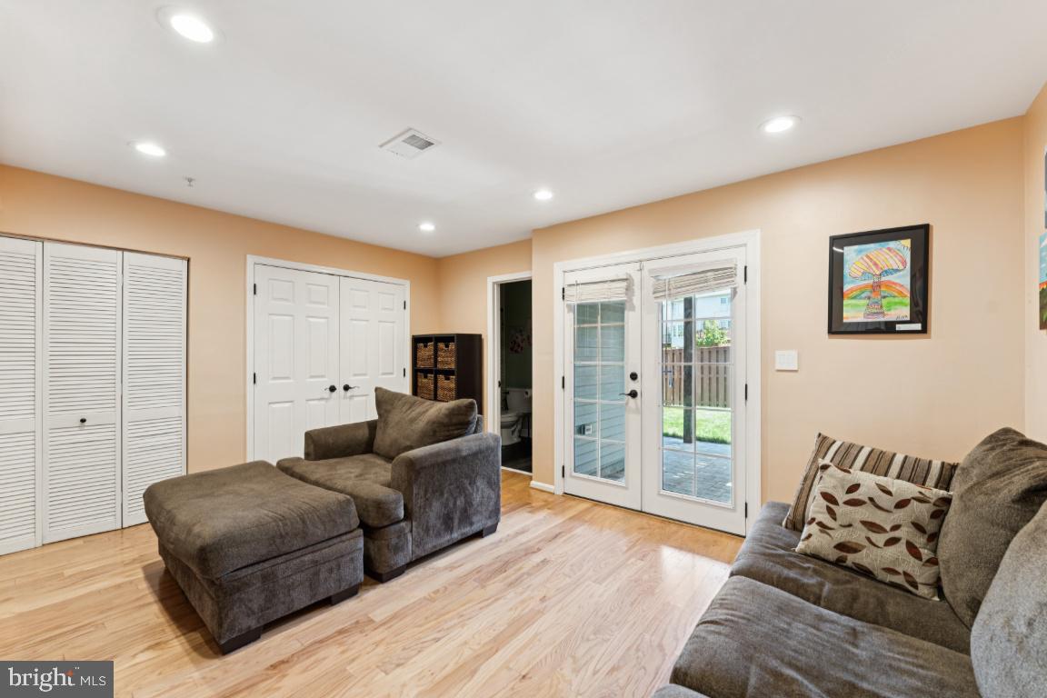 BRIGHTFIELD FARMS - Residential