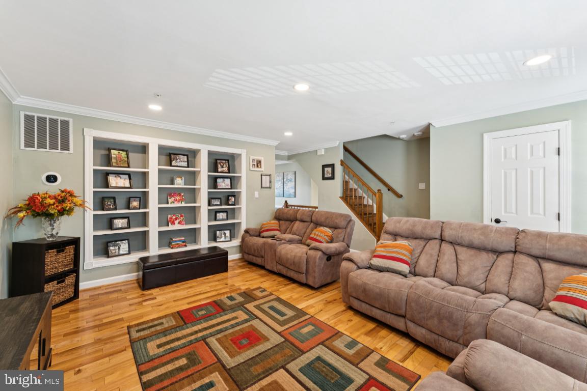 BRIGHTFIELD FARMS - Residential