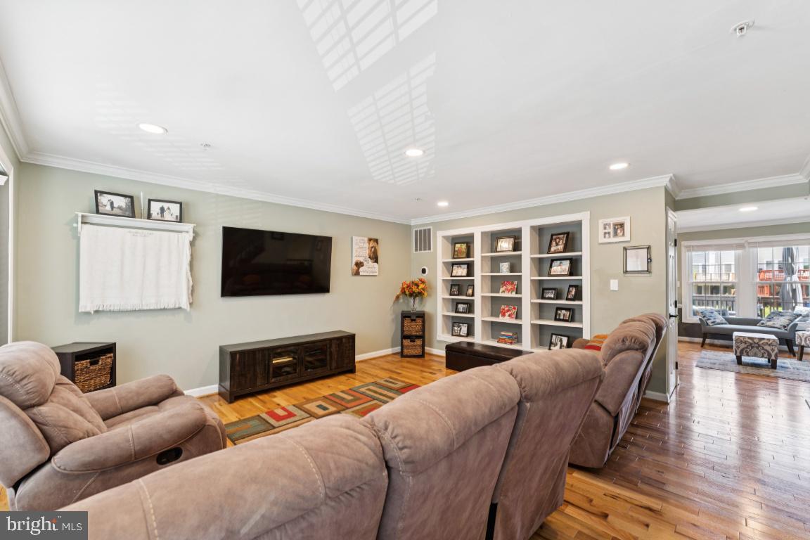 BRIGHTFIELD FARMS - Residential